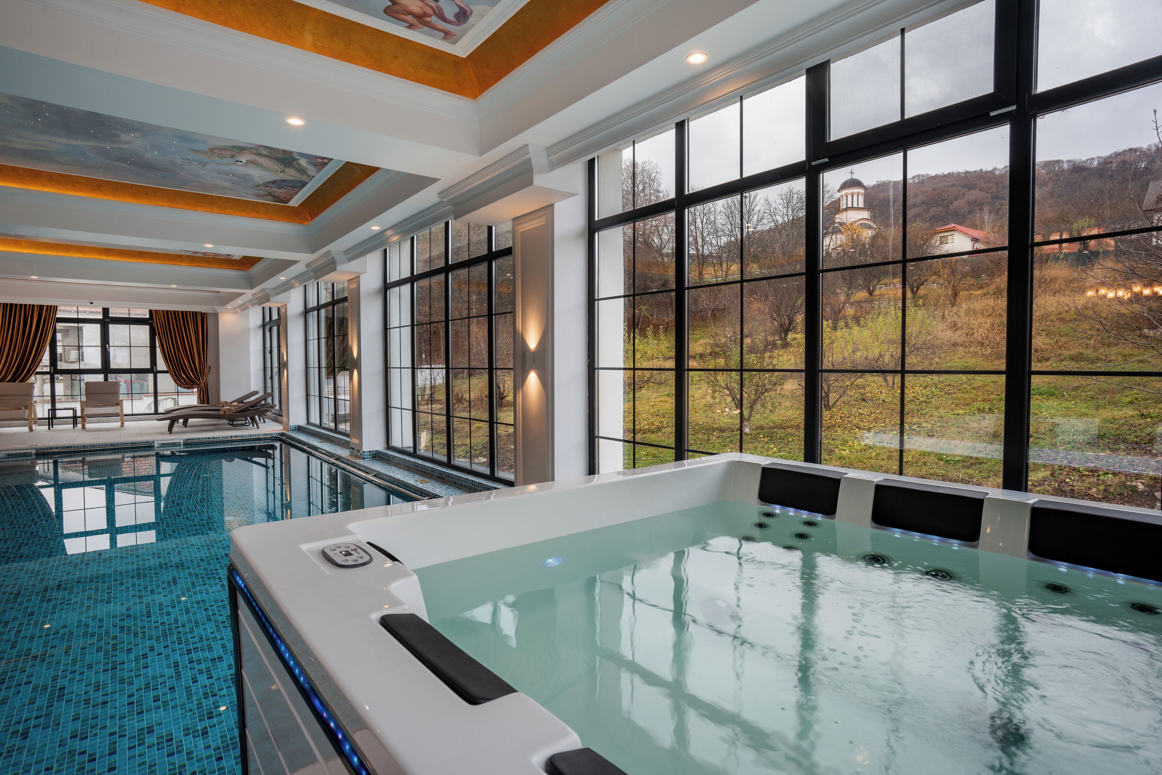 Indoor spa tub