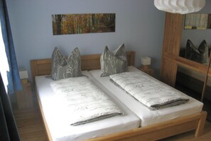 2 bedrooms