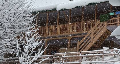 Discover Your Alpine Retreat in the Heart of the Mountains
