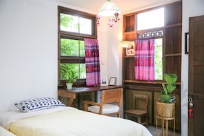 Hypo-allergenic bedding, individually decorated, individually furnished - Baannoi Nornmuan Homestay Chiang Mai (Chiang Mai)