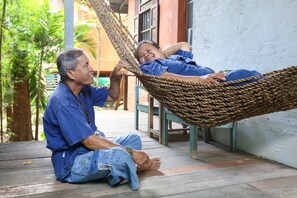Standard Single Room, 1 King Bed, Bathtub, Garden View | Living area - Baannoi Nornmuan Homestay Chiang Mai (Chiang Mai)