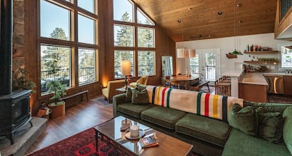 Summer camp is here at Cle Elum Cabin! Featuring a private hot tub, shuffleboard, games galore, fully stocked kitchen and much more!