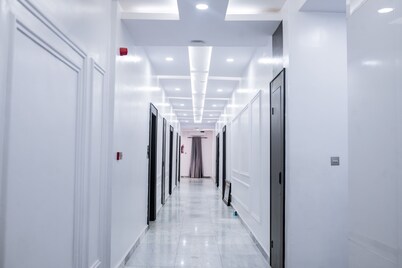 Robertware Hotel and Suites