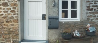 Knus Verblijf Voor het Hele Gezin met Uitzicht Over de Vallei van de Creuse