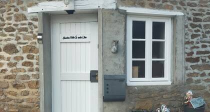 Knus Verblijf Voor het Hele Gezin met Uitzicht Over de Vallei van de Creuse