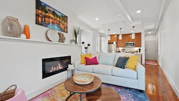 Smart-tv en een open haard