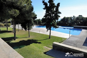 Piscine extérieure