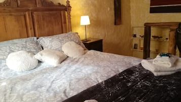 1 habitación, wifi y ropa de cama