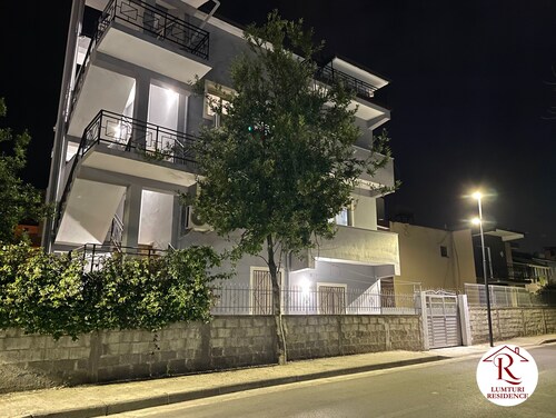 5 minutes from the beach spacious apartment for families and group of friends