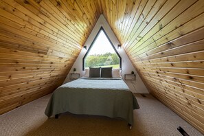 5 bedrooms, desk, travel cot, free WiFi - 3 A-Frame Cabins w/ Hot Tubs Near Wine Trail (Makanda)