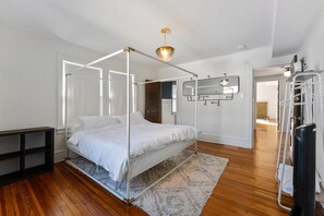 7 Schlafzimmer, Bügeleisen/Bügelbrett, kostenloses WLAN