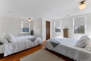 7 عدّة غرف نوم ومكواة/لوح كي وواي فاي مجانًا