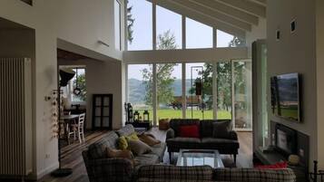 Smart-TV, Tischfußball