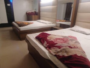 Free WiFi, bed sheets - Goroomgo Ajmer Hotel Ajmer (Ajmer)
