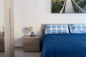 2 dormitorios, tabla de planchar con plancha, wifi y ropa de cama