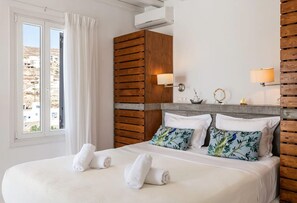 6 bedrooms, Egyptian cotton sheets, premium bedding, pillow-top beds - Villa Elia Breeze Mykonos (Mykonos)