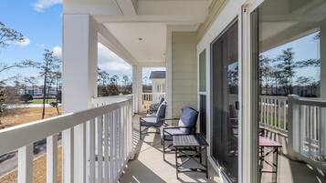 Apartment (3 Bedrooms) | Exterior