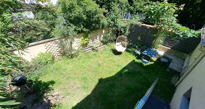 Pleasant vacation home close to the banks of the Marne.
