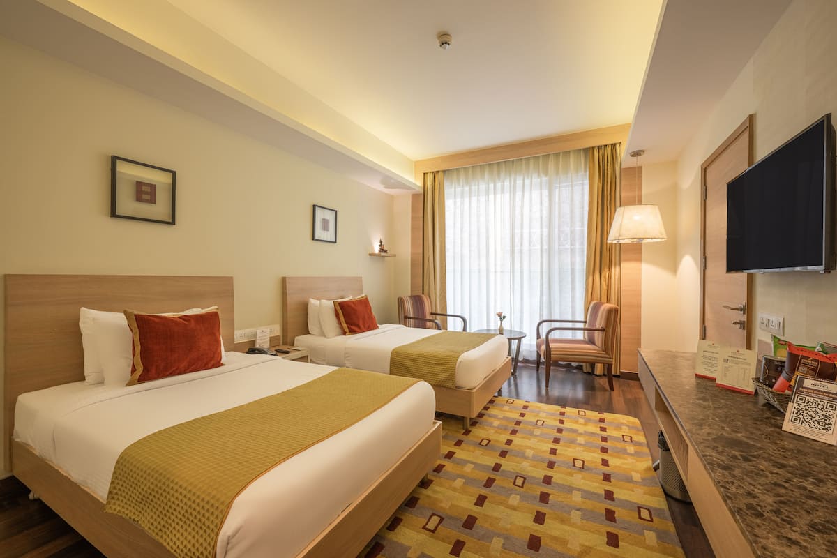 Minibar, rollaway beds, free WiFi, bed sheets