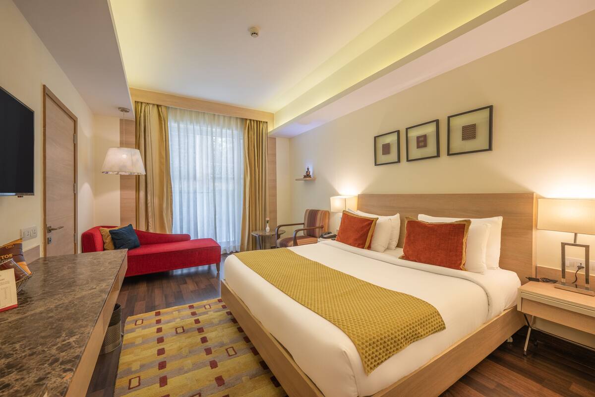 Phòng đôi Deluxe | Minibar, truy c ập Internet không dây miễn phí, bộ trải giường 