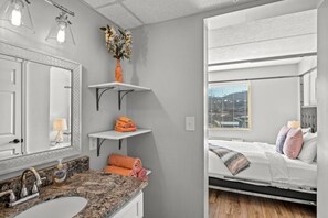 Såpe, sjampo og toalettpapir