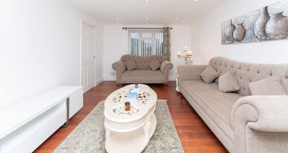 Luxury home in Gerrards Cross