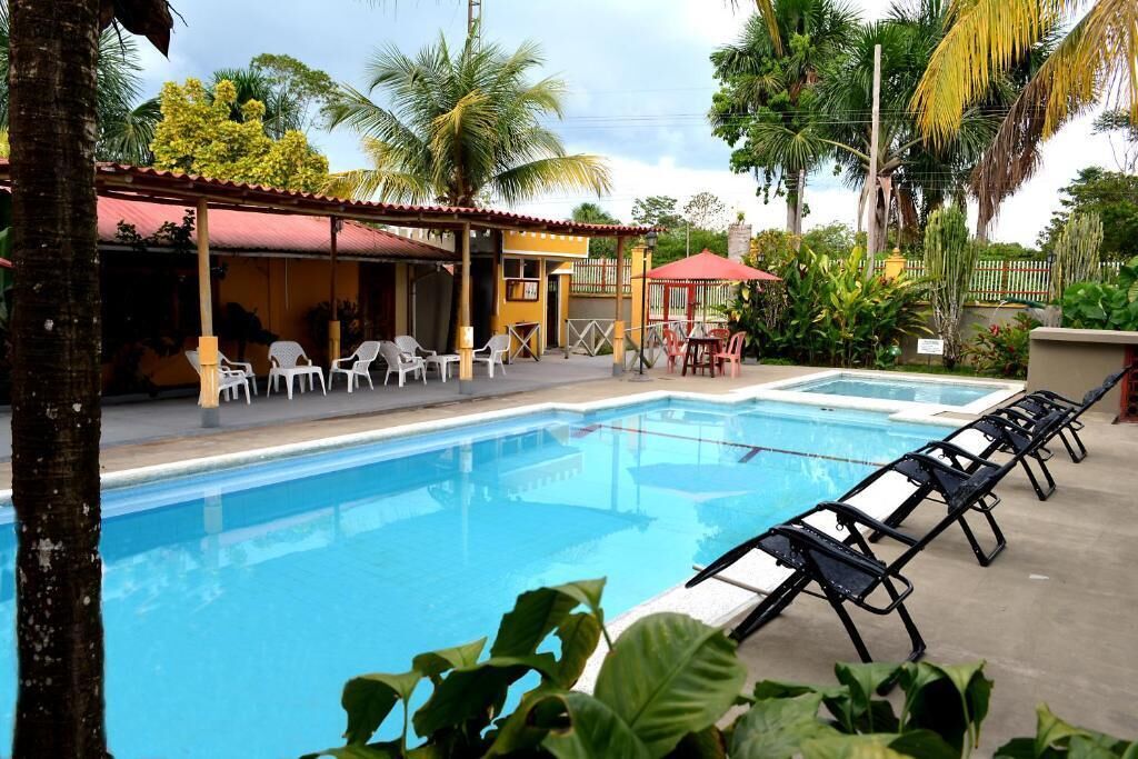 13 outdoor pools