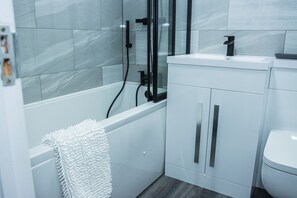 House | Bathroom