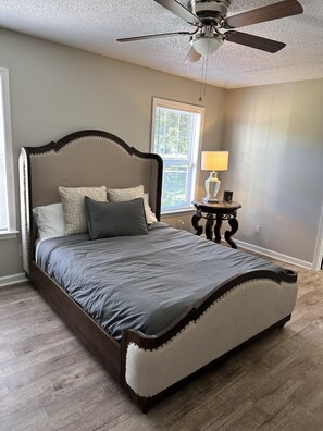 5 chambres, fer et planche à repasser, Wi-Fi, literie fournie