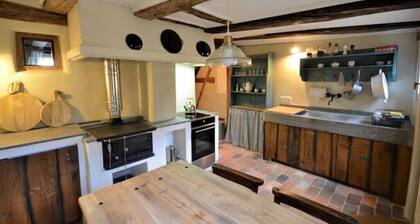 Romantische Zeitreise in Historischer Käserei