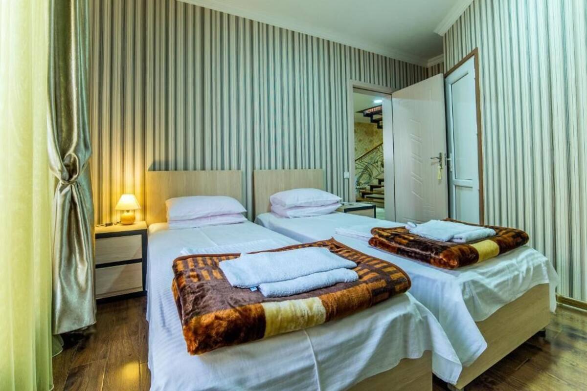 Phòng 2 giường đơn Tiêu chuẩn, 2 giường đơn, quang cảnh vườn nho | Bàn, khu vực làm việc phù hợp cho laptop, phòng cách âm