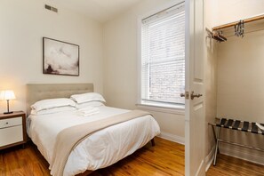 2 bedrooms, desk, iron/ironing board, free WiFi