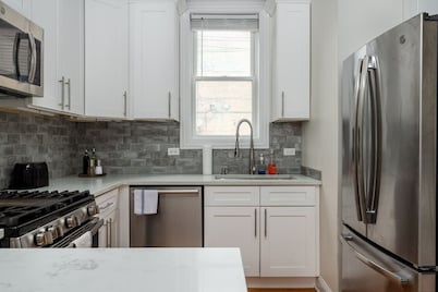 Flexhome East Village • Modern 2BR • Quiet Street
