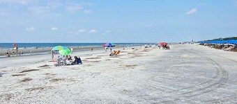 Sea Pines Fall Discount! Fabulous Updated 2Bd 2Ba Condo. Close to Beach.