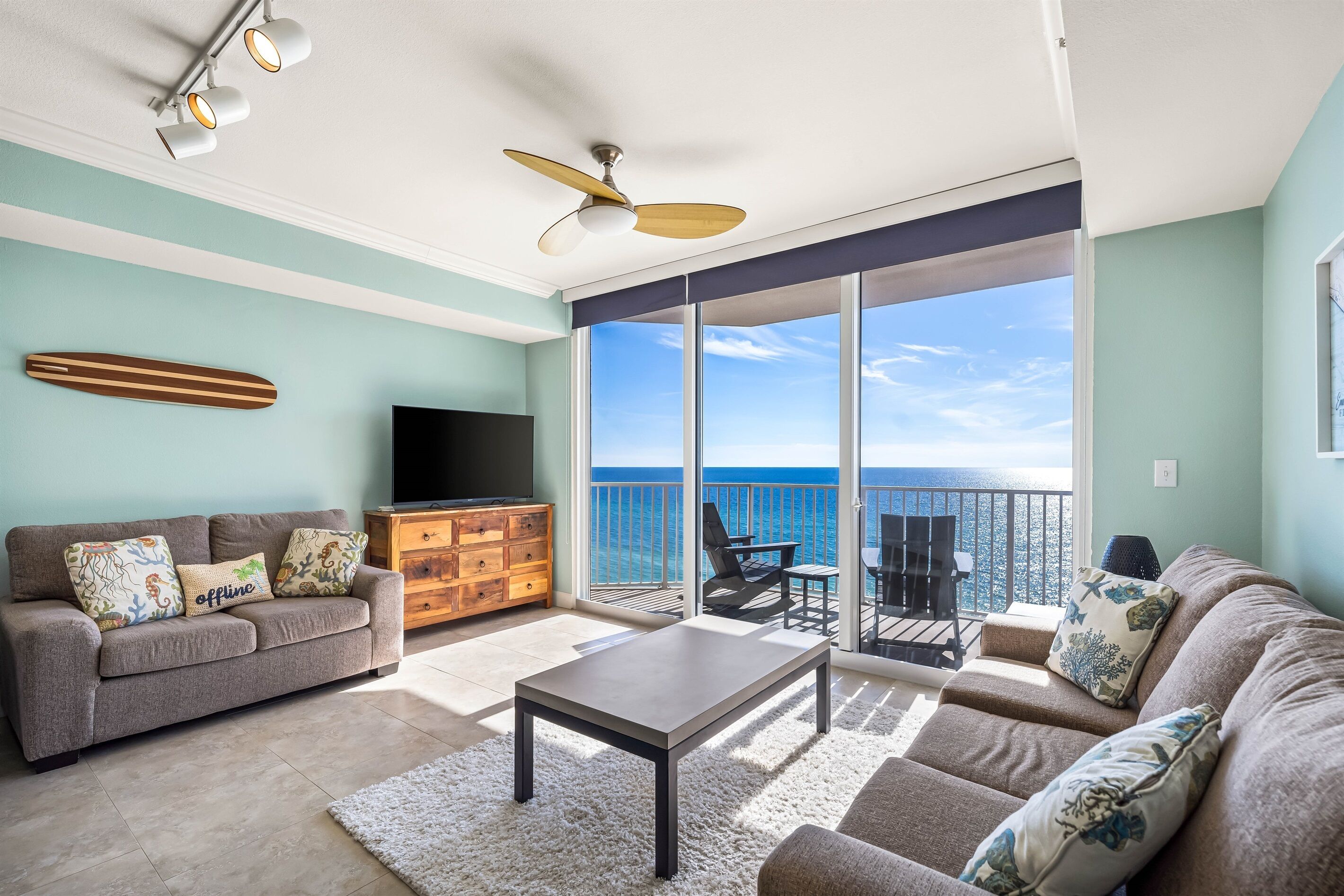 Beautiful, updated condo!  September Specials!