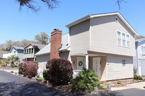 Exterior - Charming beach house steps from the beach in the quiet community of Ocean Grove! (North Myrtle Beach)
