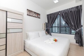 Standard Studio | Blackout drapes, iron/ironing board, free WiFi - Arte Plus By PSM (Kuala Lumpur)