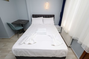Appartement Deluxe, 1 chambre | 7 chambres, bureau, chambres insonorisées, fer et planche à repasser