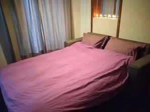 1 bedroom, iron/ironing board, free WiFi, bed sheets