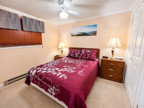 Queen size bed - ML310 1BR 1BA WiFi Budget Friendly Next To Slopes (Snowshoe)