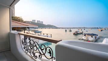 Deluxe Double Room, Ocean View | Terrace/patio