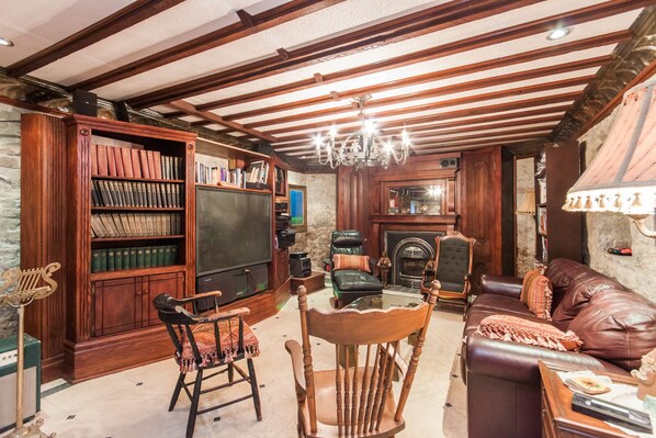 المنشأة من الداخل