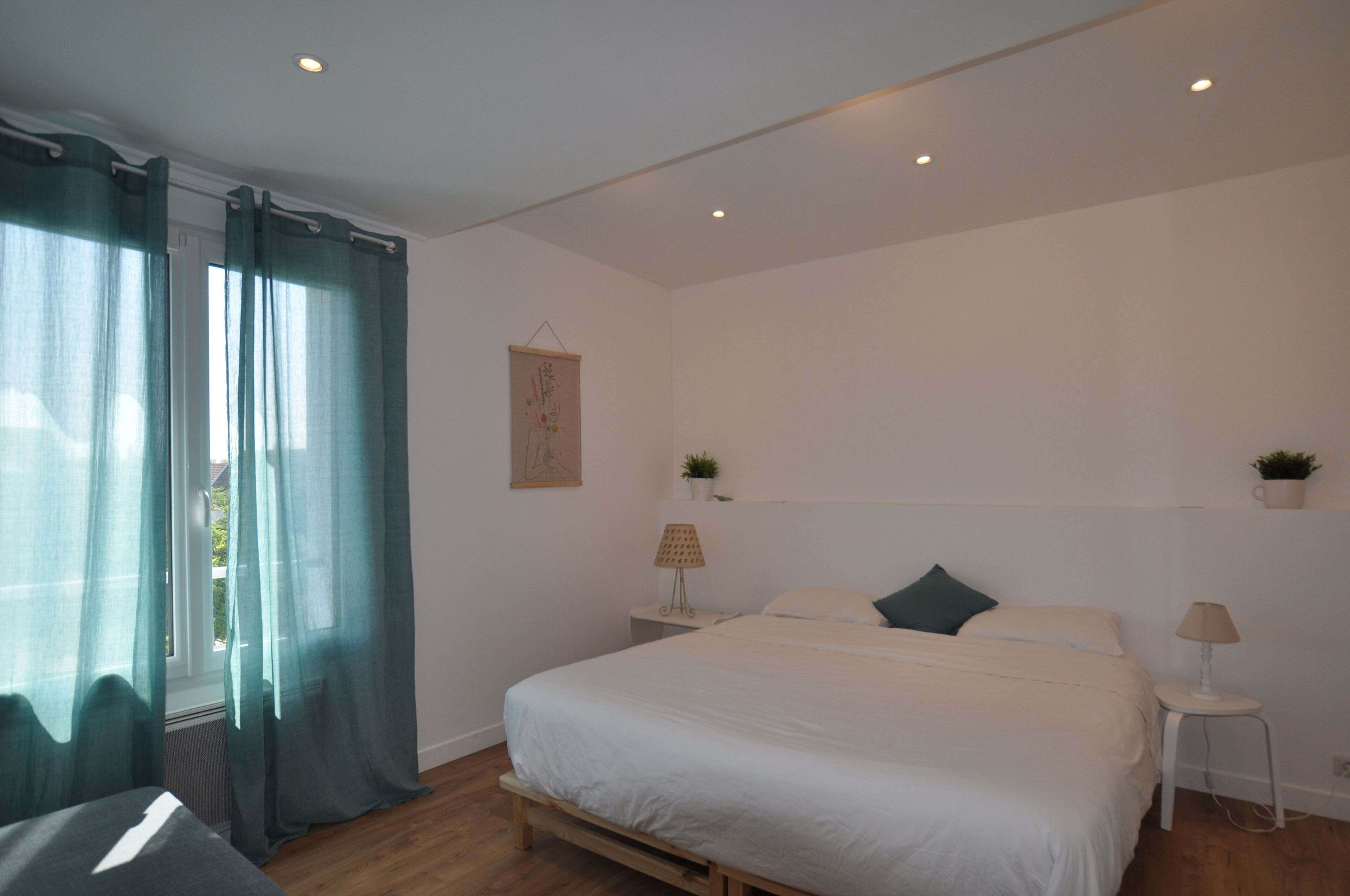 2 bedrooms, WiFi, bed sheets