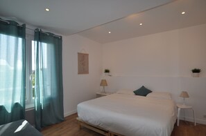 2 chambres, fer et planche à repasser, Wi-Fi, literie fournie