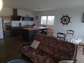 TV - Maison Avec vue mer (Lanildut)