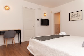 Standard Room | 1 bedroom, free WiFi - Villa Seven Palms (Isola delle Femmine)