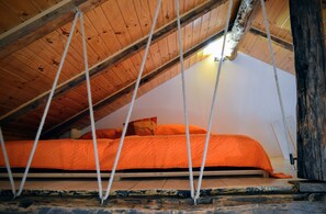 Room - BEAUTIFUL VIEWS OF LAKE MAGGIORE AND RELAXATION IN A SMALL, CAR-FREE HAMLET (Vignone)