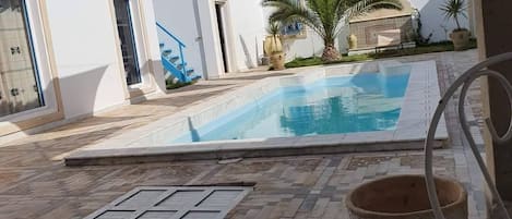 Utomhuspool