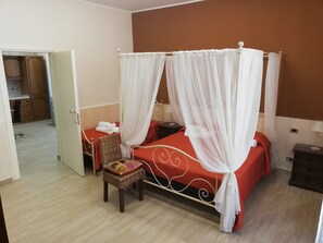 1 bedroom, iron/ironing board, WiFi, bed sheets - Elegant single house a stone's throw from Etna, Catania and Taormina (Giarre)