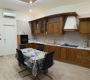Private kitchen - Elegant single house a stone's throw from Etna, Catania and Taormina (Giarre)
